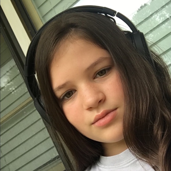 Meet your Posher, Logan - Picture 1 of 1